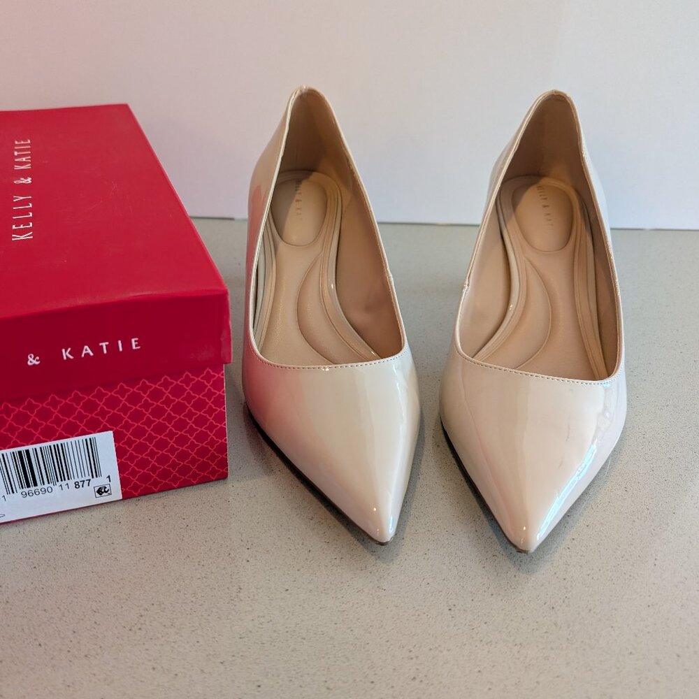 Kelly & Katie Women's Zaria Heel Patent Leather Pump Beige Size 9.5M Kitten Heel